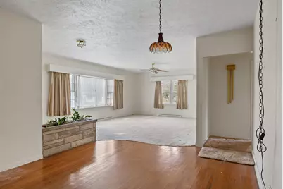 907 W 12th Street, La Porte, IN 46350 - Photo 6