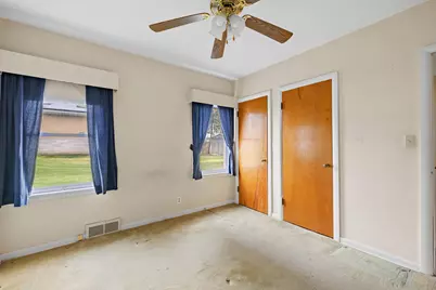 907 W 12th Street, La Porte, IN 46350 - Photo 16