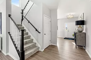 10465 California St, Crown Point, IN 46307 - Photo 2