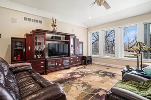 9011 Park Valley Ct, Hobart, IN 46342 - Photo 6