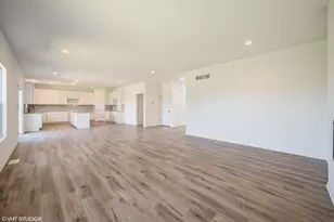 10510 Kansas St, Crown Point, IN 46307 - Photo 6