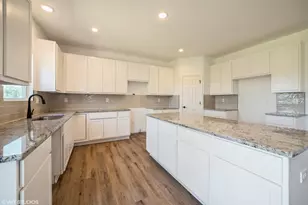 10510 Kansas St, Crown Point, IN 46307 - Photo 8