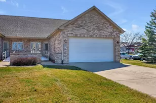 10779 Spyglass Ct, Crown Point, IN 46307 - Photo 2