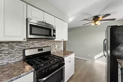 947 N Wood Street, Griffith, IN 46319 - Photo 10