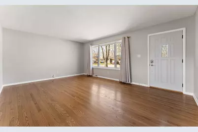 947 N Wood Street, Griffith, IN 46319 - Photo 6