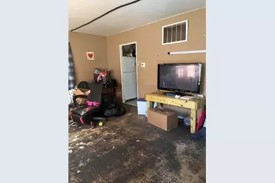 327 N Grand Boulevard, Gary, IN 46403 - Photo 2