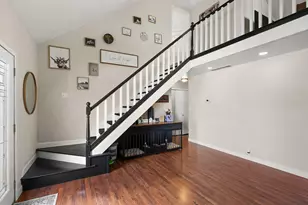 1309 Chesapeake Park Dr, Valparaiso, IN 46383 - Photo 6