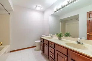 8407 Beech Ave, Munster, IN 46321 - Photo 36