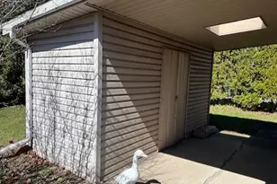 611 Broadmoor Ave, Munster, IN 46321 - Photo 4