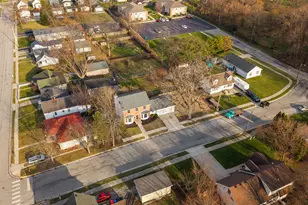 314 Hoffman Ct, Crown Point, IN 46307 - Photo 4