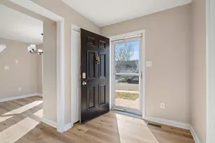 314 Hoffman Ct, Crown Point, IN 46307 - Photo 6