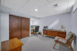 1004 Fran-lin Pkwy, Munster, IN 46321 - Photo 16