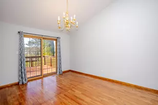 8940 Calhoun Pl, Crown Point, IN 46307 - Photo 6