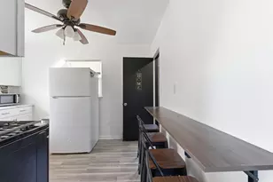 6611 Arkansas Ave, Hammond, IN 46323 - Photo 10