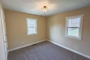 5836 Sloan Ave, Portage, IN 46368 - Photo 12