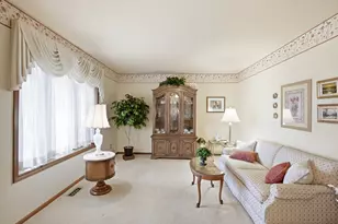 740 Meadow Ln, Crown Point, IN 46307 - Photo 6