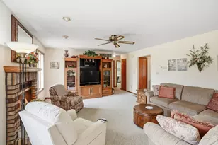 740 Meadow Ln, Crown Point, IN 46307 - Photo 8