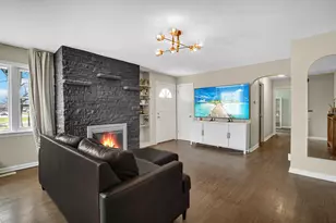 1710 Minnesota St, Hobart, IN 46342 - Photo 6