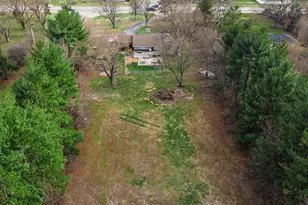 1710 Minnesota St, Hobart, IN 46342 - Photo 4