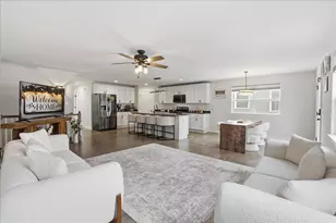 10132 Azalea Dr, Crown Point, IN 46307 - Photo 2