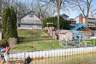 563 Waverly Rd, La Porte, IN 46350 - Photo 2