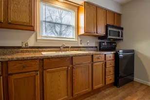 214 N Dwiggins St, Griffith, IN 46319 - Photo 6