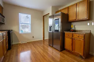 214 N Dwiggins St, Griffith, IN 46319 - Photo 8