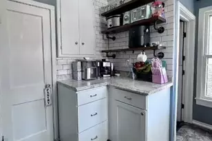 2152 Crisman Rd, Portage, IN 46368 - Photo 6