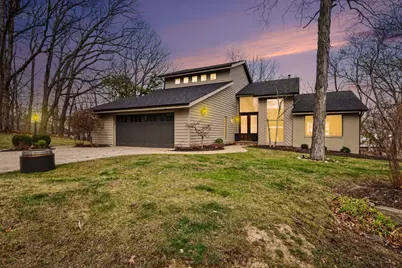 195 Amhurst Place, Valparaiso, IN 46385 - Photo 2