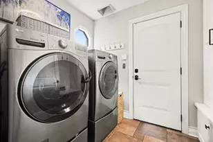 195 Amhurst Pl, Valparaiso, IN 46385 - Photo 12