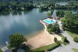 195 Amhurst Pl, Valparaiso, IN 46385 - Photo 44