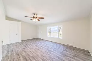 11327 N 550 E, Demotte, IN 46310 - Photo 14