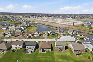 10322 Adler Cove, Saint John, IN 46373 - Photo 6