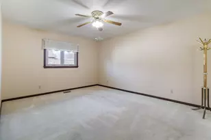 9536 Walnut Dr, Munster, IN 46321 - Photo 14