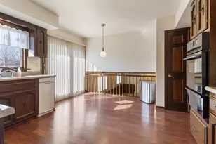 9536 Walnut Dr, Munster, IN 46321 - Photo 10