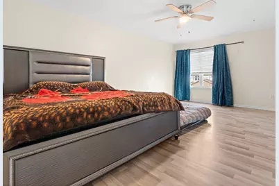 7627 E 112th Avenue, Crown Point, IN 46307 - Photo 12