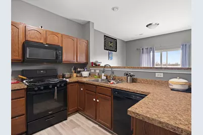 7627 E 112th Avenue, Crown Point, IN 46307 - Photo 8