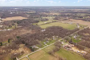 720 W 100 N, Valparaiso, IN 46385 - Photo 6