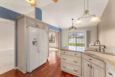 901 Veterans Lane, Crown Point, IN 46307 - Photo 14