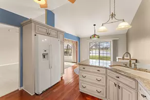 901 Veterans Ln, Crown Point, IN 46307 - Photo 14