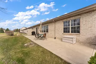 901 Veterans Ln, Crown Point, IN 46307 - Photo 30