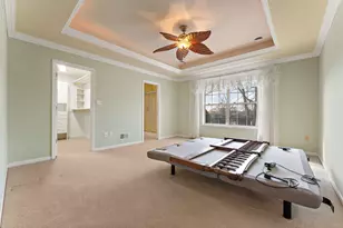 901 Veterans Ln, Crown Point, IN 46307 - Photo 16