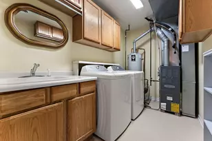 901 Veterans Ln, Crown Point, IN 46307 - Photo 26