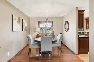 10106 Belmont Ct, Saint John, IN 46373 - Photo 8