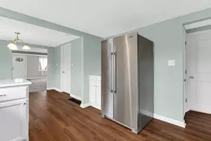 337 N Dearborn St, Hobart, IN 46342 - Photo 8