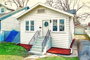 718 Cherry St, Hammond, IN 46324 - Photo 1