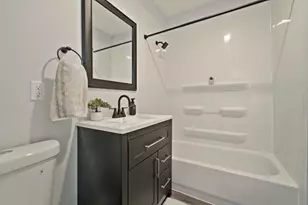 718 Cherry St, Hammond, IN 46324 - Photo 12