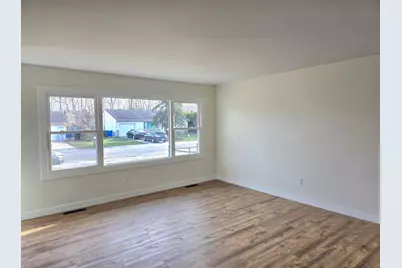 414 Holly Road, Michigan City, IN 46360 - Photo 8