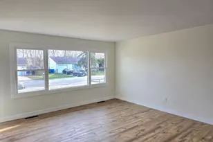 414 Holly Rd, Michigan City, IN 46360 - Photo 8