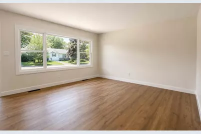 414 Holly Road, Michigan City, IN 46360 - Photo 10
